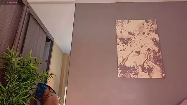 Snapshot of AlisonRose_ chatting on 11, 6, 2026 AlisonRose online show from 11, 6, 2026