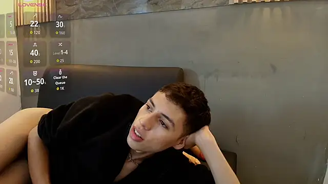 Snapshot of KENNY_HANK chatting on 5, 6, 2026 KENNY HANK online show from 5, 6, 2026