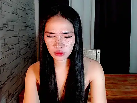 urasiankylie online show from 12, 4, 2026