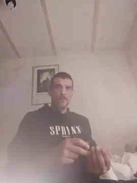 Snapshot of Guillelp chatting on 22, 5, 2026 Guillelp online show from 22, 5, 2026