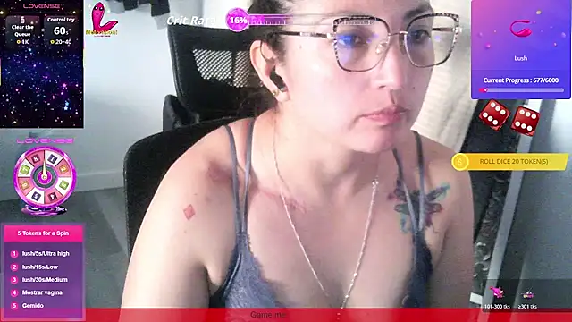 Snapshot of RoossTattoo chatting on 22, 4, 2026 RoossTattoo online show from 22, 4, 2026