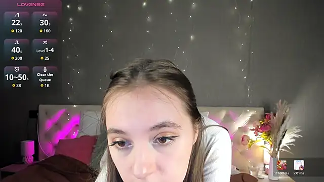 Snapshot of Amy-Desiree chatting on 11, 4, 2026 Amy-Desiree online show from 11, 4, 2026