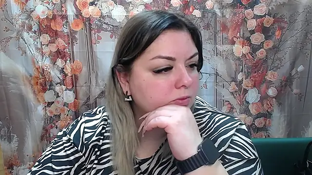 Snapshot of AdelinaMaster chatting on 6, 5, 2026 AdelinaMaster online show from 6, 5, 2026