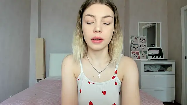 Snapshot of uma_like chatting on 25, 4, 2026 uma like online show from 25, 4, 2026