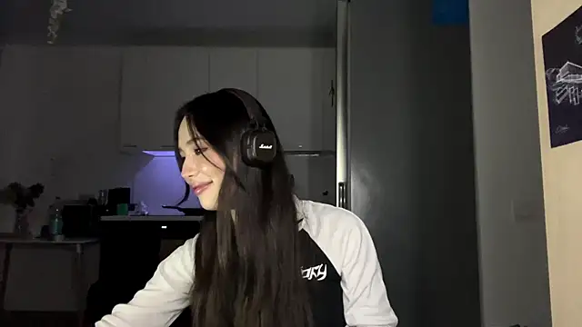 Elizabetswan online show from 5, 4, 2026