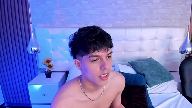 Snapshot of DamiaanXx chatting on 9, 5, 2026 DamiaanXx online show from 9, 5, 2026