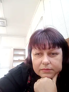 AuroKaria online show from 5, 4, 2026