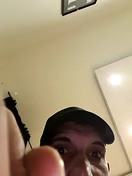 Snapshot of Nickiundjony chatting on 7, 4, 2026 Nickiundjony online show from 7, 4, 2026