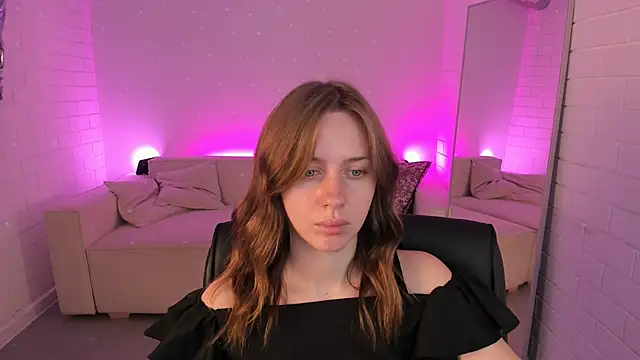 Snapshot of MeganClapp chatting on 13, 5, 2026 MeganClapp online show from 13, 5, 2026