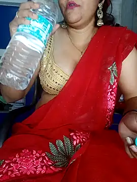 Snapshot of Riyashrma001 chatting on 9, 4, 2026 Riyashrma001 online show from 9, 4, 2026