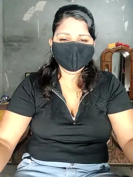 Snapshot of Riyashrma001 chatting on 13, 4, 2026 Riyashrma001 online show from 13, 4, 2026