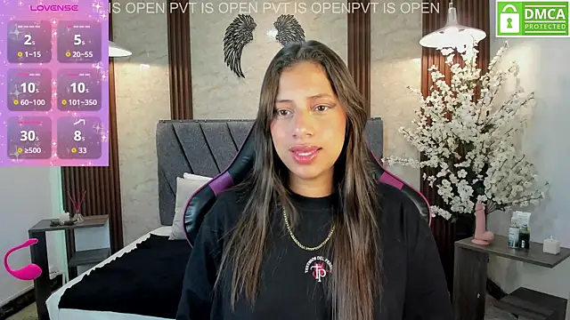 Snapshot of Atiena_ chatting on 29, 4, 2026 Atiena online show from 29, 4, 2026
