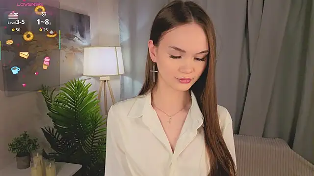 Snapshot of LuraPodraza chatting on 24, 5, 2026 LuraPodraza online show from 24, 5, 2026