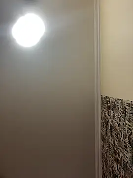 Snapshot of LucyVixxen chatting on 9, 4, 2026 LucyVixxen online show from 9, 4, 2026