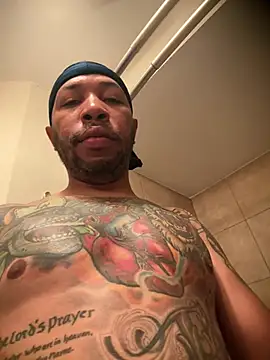 Snapshot of Woody_and_Jessie chatting on 12, 4, 2026 Woody and Jessie online show from 12, 4, 2026