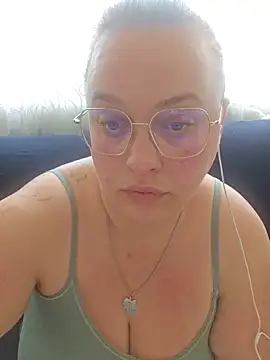 Snapshot of Blondibaby chatting on 24, 5, 2026 Blondibaby online show from 24, 5, 2026