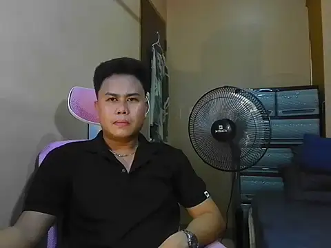 Snapshot of tipsy_butter chatting on 13, 5, 2026 tipsy butter online show from 13, 5, 2026
