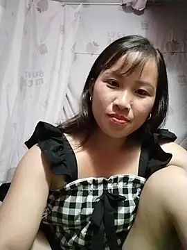 Snapshot of Yo-must chatting on 24, 5, 2026 Yo-must online show from 24, 5, 2026