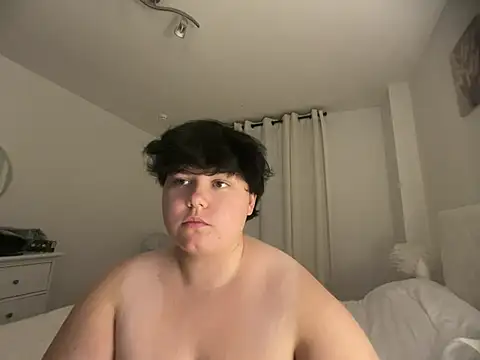 Snapshot of nickytboyxxx chatting on 13, 4, 2026 nickytboyxxx online show from 13, 4, 2026