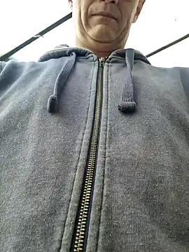 Snapshot of Frosting1957 chatting on 12, 4, 2026 Frosting1957 online show from 12, 4, 2026