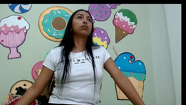 pamelaskiny20 online show from 9, 4, 2026