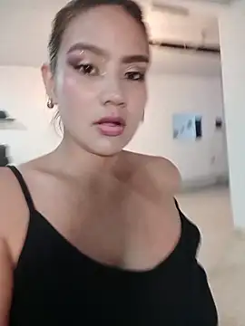 Snapshot of SANDY_QUEEN chatting on 14, 4, 2026 SANDY QUEEN online show from 14, 4, 2026