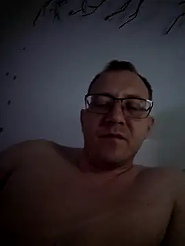 Snapshot of Adamus41 chatting on 6, 4, 2026 Adamus41 online show from 6, 4, 2026
