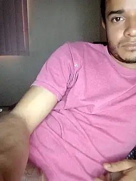 LuisLatinboyy online show from 18, 4, 2026