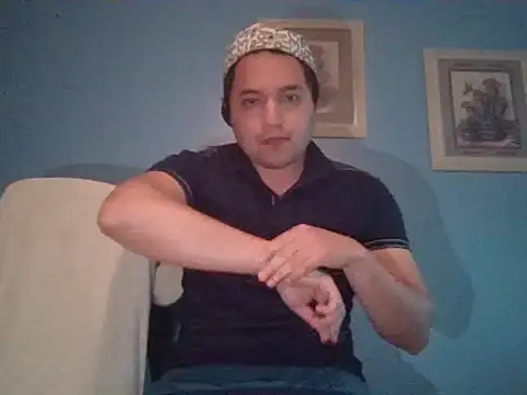 Snapshot of DavidGomez19x chatting on 6, 4, 2026 DavidGomez19x online show from 6, 4, 2026