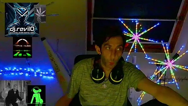 Snapshot of OllyFummler chatting on 17, 4, 2026 OllyFummler online show from 17, 4, 2026