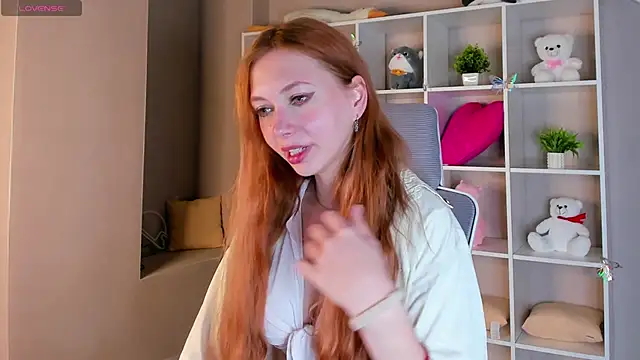 Snapshot of Sienna_Nyx chatting on 15, 4, 2026 Sienna Nyx online show from 15, 4, 2026