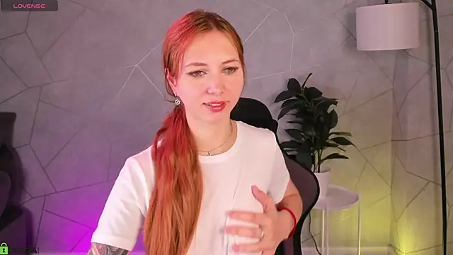 Snapshot of Sienna_Nyx chatting on 26, 4, 2026 Sienna Nyx online show from 26, 4, 2026