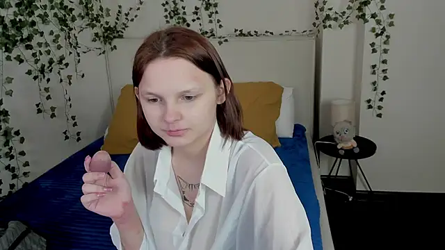 Snapshot of Charlotte_Stee chatting on 24, 4, 2026 Charlotte Stee online show from 24, 4, 2026
