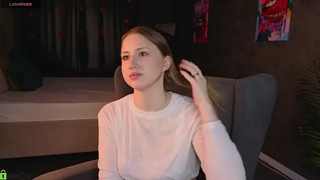 Snapshot of April_Jackson chatting on 8, 4, 2026 April Jackson online show from 8, 4, 2026