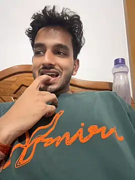 aadibuttplug online show from 15, 5, 2026