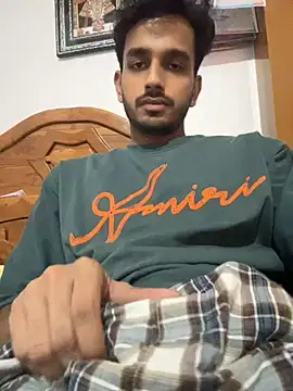 aadibuttplug online show from 19, 5, 2026
