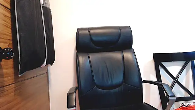 cunty slut69 online show from 14, 4, 2026
