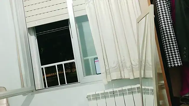 Snapshot of MojaditPussy chatting on 10, 7, 2026 MojaditPussy online show from 10, 7, 2026