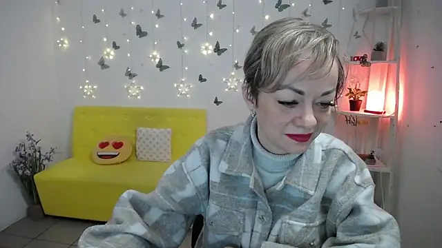 Snapshot of NikaMayu chatting on 4, 5, 2026 NikaMayu online show from 4, 5, 2026