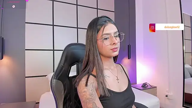 Snapshot of dulce_glow_ chatting on 20, 5, 2026 dulce glow online show from 20, 5, 2026