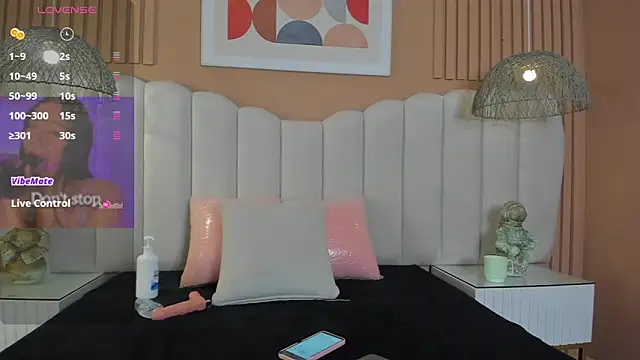 Snapshot of zoe_blosson chatting on 19, 4, 2026 zoe blosson online show from 19, 4, 2026