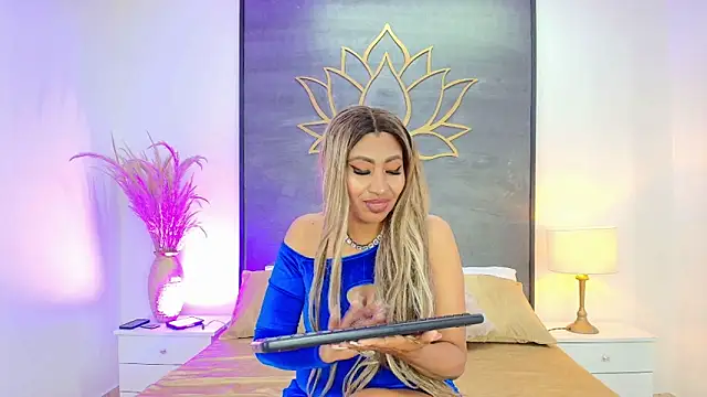 Snapshot of Kiara_Parker_ chatting on 18, 5, 2026 Kiara Parker online show from 18, 5, 2026