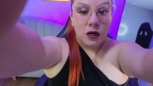 Snapshot of tezzaniut_t chatting on 21, 5, 2026 tezzaniut t online show from 21, 5, 2026