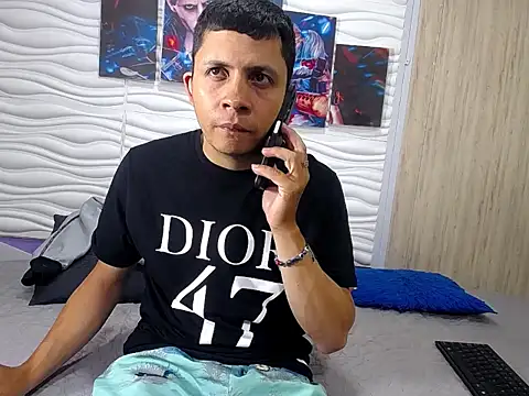Snapshot of romeojupi chatting on 17, 4, 2026 romeojupi online show from 17, 4, 2026