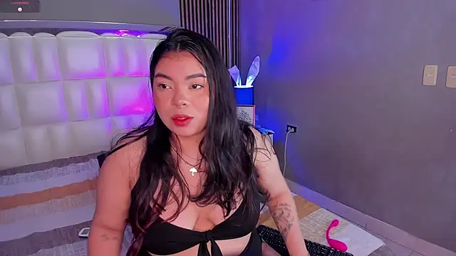 Snapshot of ROSELEI_ chatting on 8, 4, 2026 ROSELEI online show from 8, 4, 2026