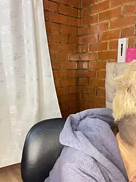 Snapshot of Megan-c chatting on 29, 5, 2026 Megan-c online show from 29, 5, 2026