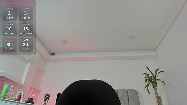 Snapshot of im_merlina chatting on 28, 4, 2026 im merlina online show from 28, 4, 2026