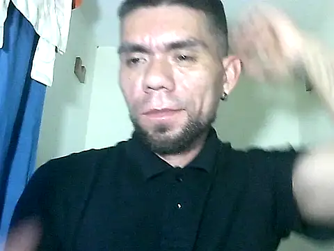 Snapshot of thomas2wood chatting on 19, 5, 2026 thomas2wood online show from 19, 5, 2026