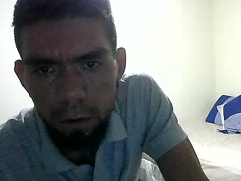 Snapshot of thomas2wood chatting on 4, 6, 2026 thomas2wood online show from 4, 6, 2026