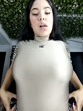 Snapshot of BrendaBloom_ chatting on 16, 4, 2026 BrendaBloom online show from 16, 4, 2026